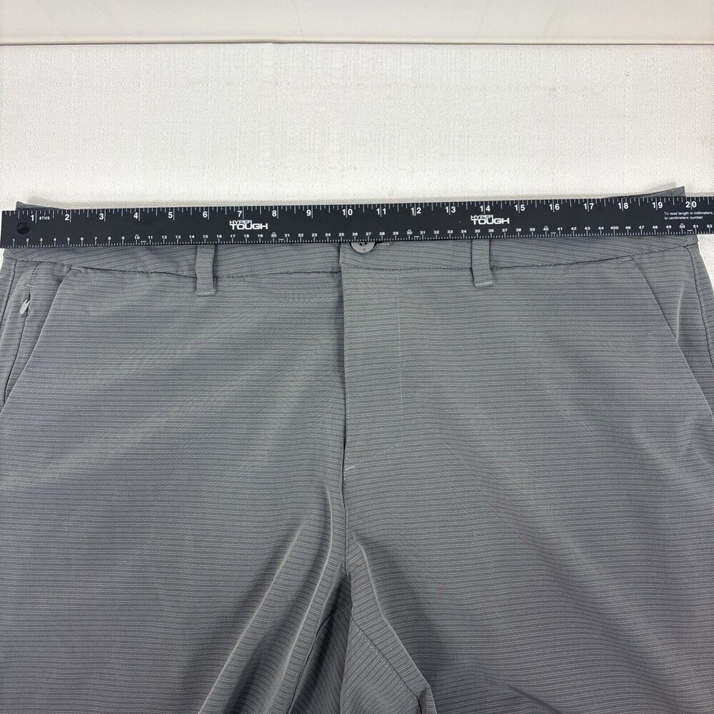 Hang Ten Men's Size 40 Grey Light Stripe Athletic Short‎ Flat Front - Picture 10 of 15